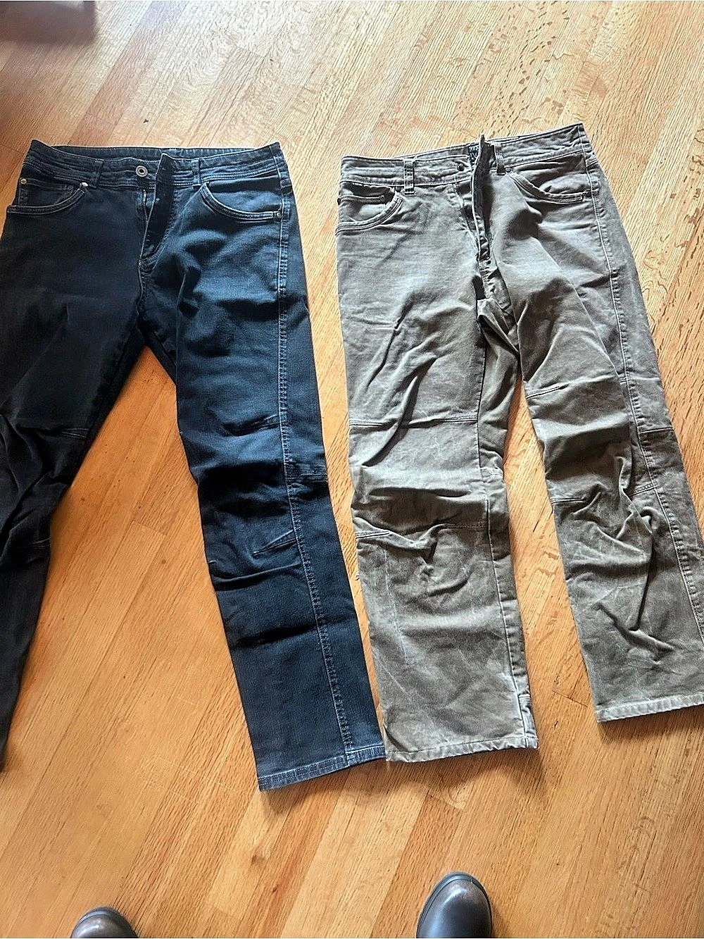 KUHL Men's Cargo Pants LIKE NEW 32x30, 33x32 Green & Black